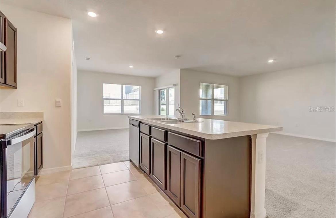 EDEN HILLS - Residential Lease