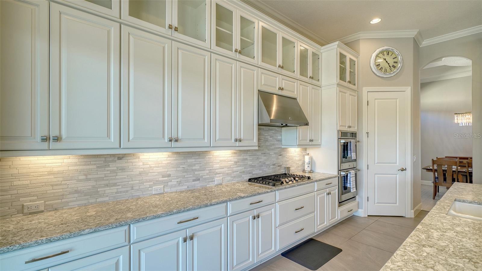 ESPLANADE PH V SUBPHASES A, B, C, D, E&F - Residential Lease