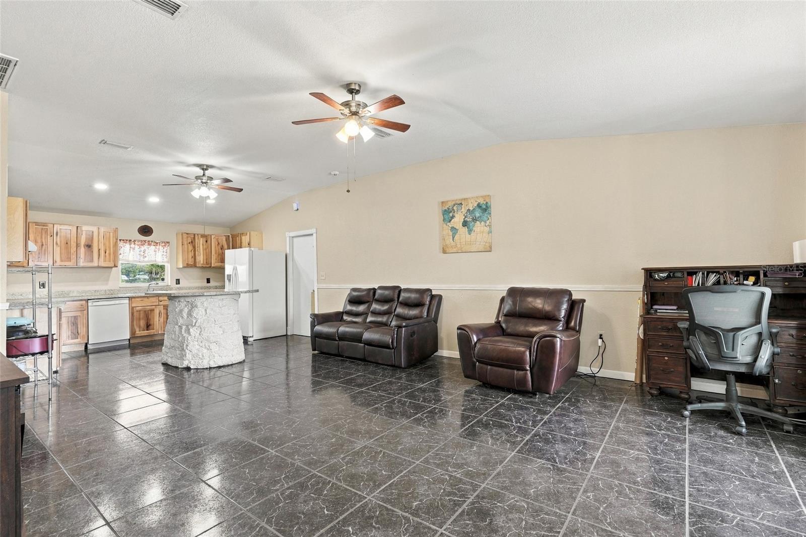 470 RIDGECREST DRIVE