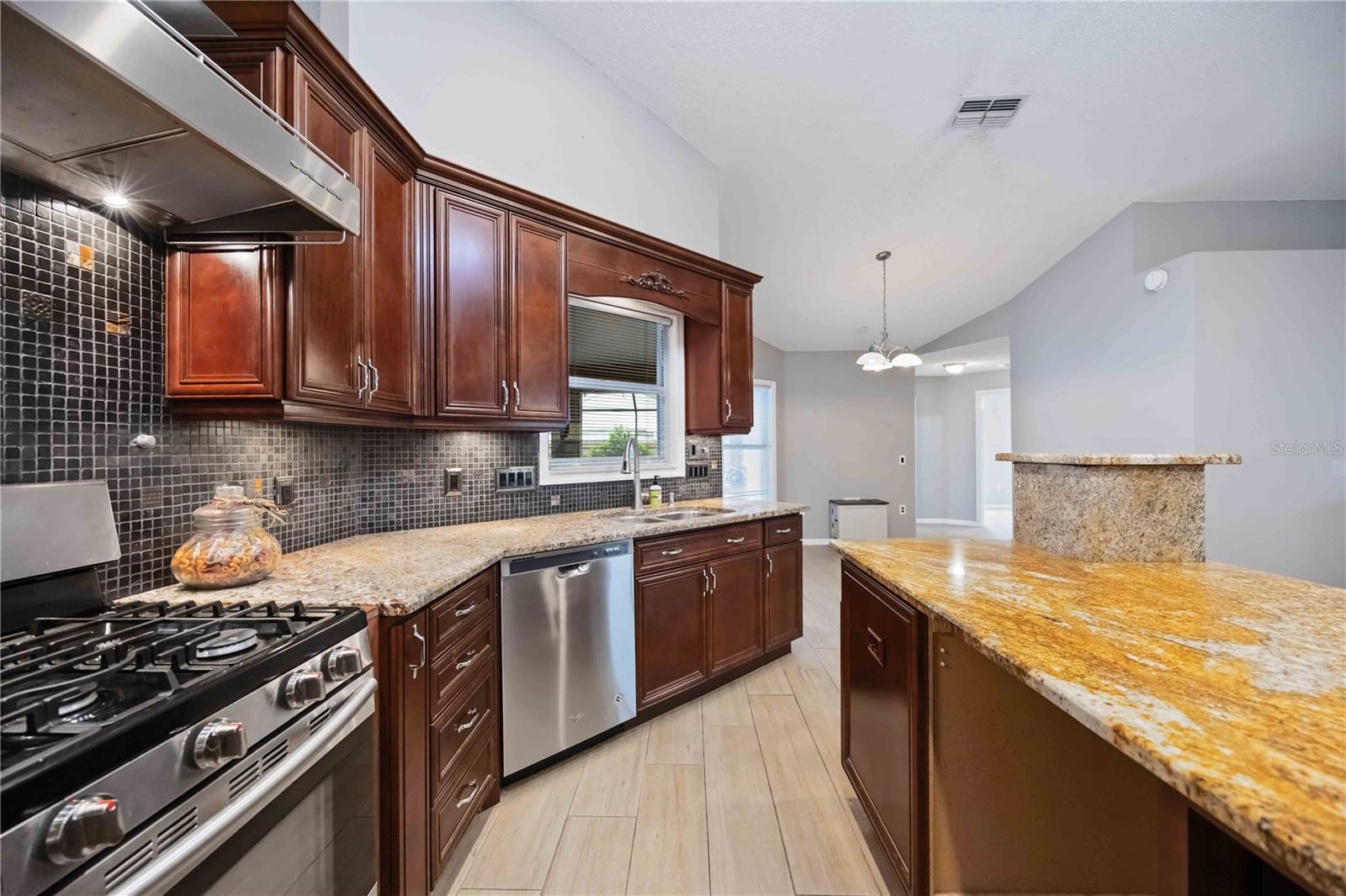 FAIRFAX PH TWO - Residential