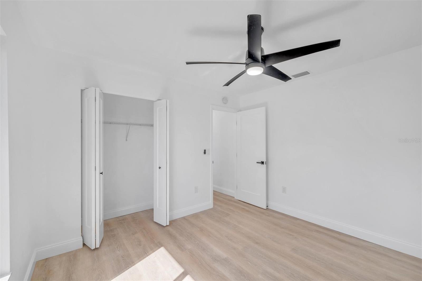 VILLAGE GREEN OF BRADENTON - Residential