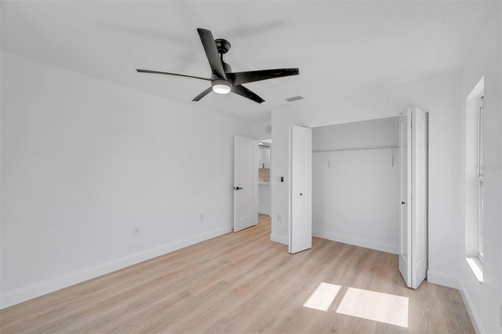 VILLAGE GREEN OF BRADENTON - Residential