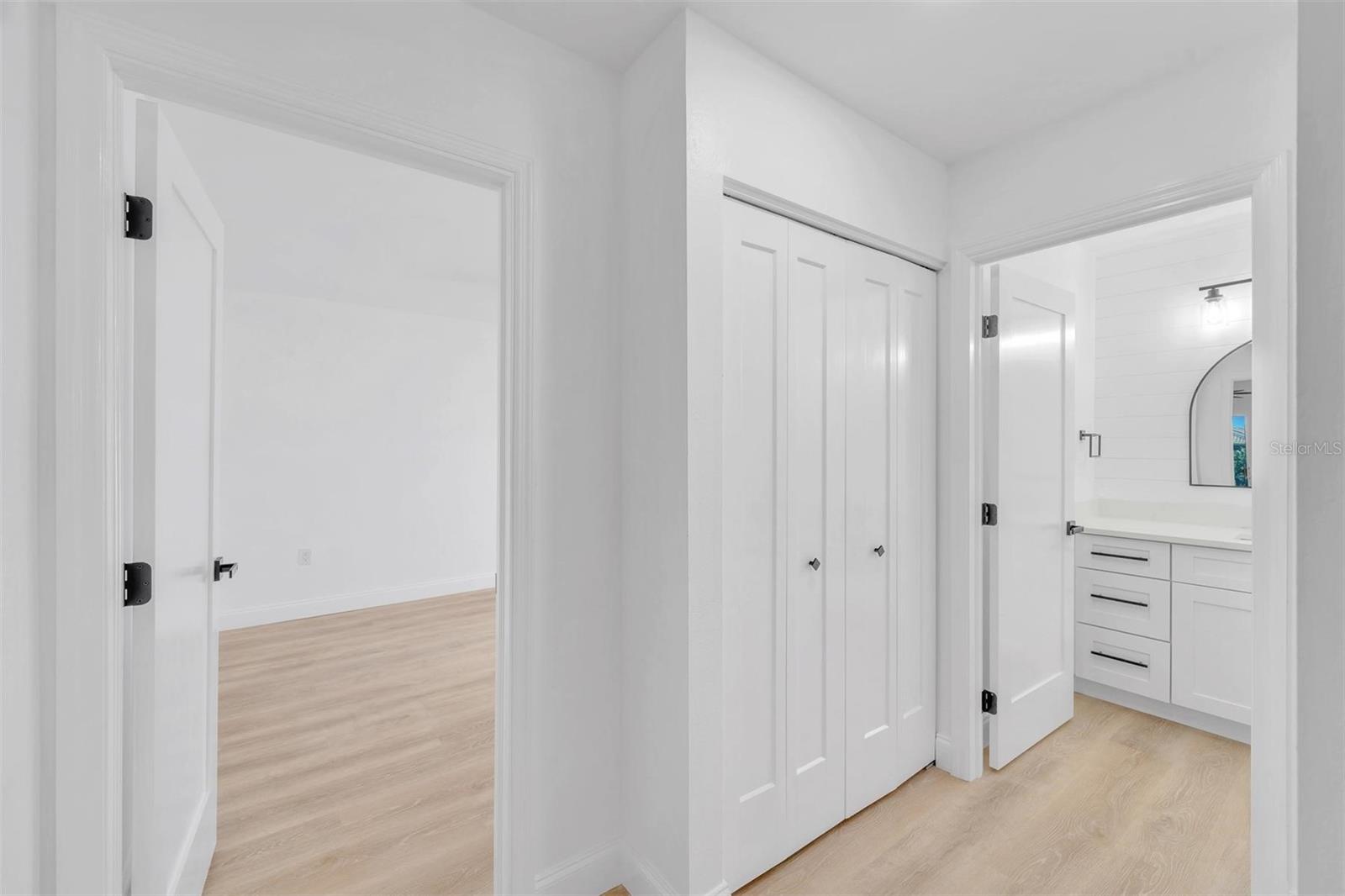 VILLAGE GREEN OF BRADENTON - Residential