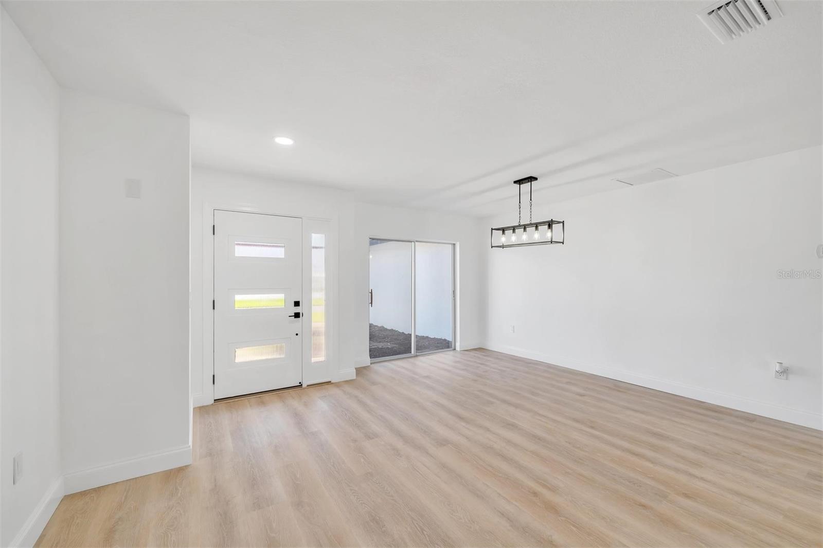 VILLAGE GREEN OF BRADENTON - Residential