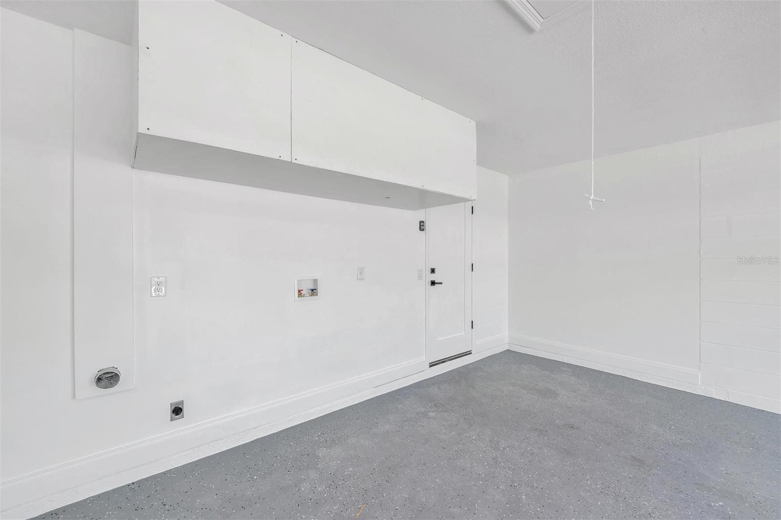 VILLAGE GREEN OF BRADENTON - Residential