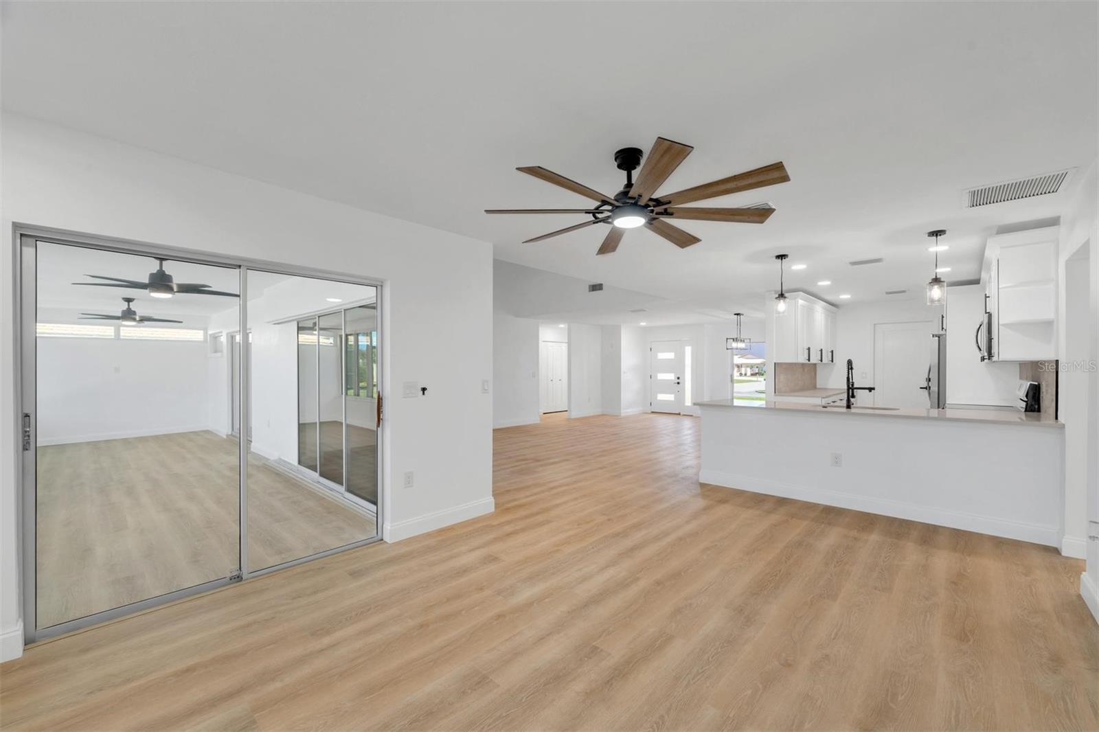 VILLAGE GREEN OF BRADENTON - Residential