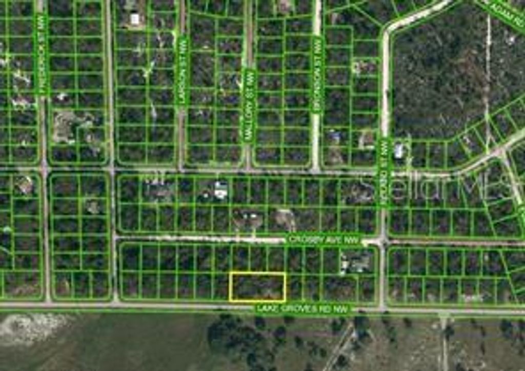 Photo of 1127 Lake Groves Road NW, Lake Placid, FL 33852 (MLS # OM674049)