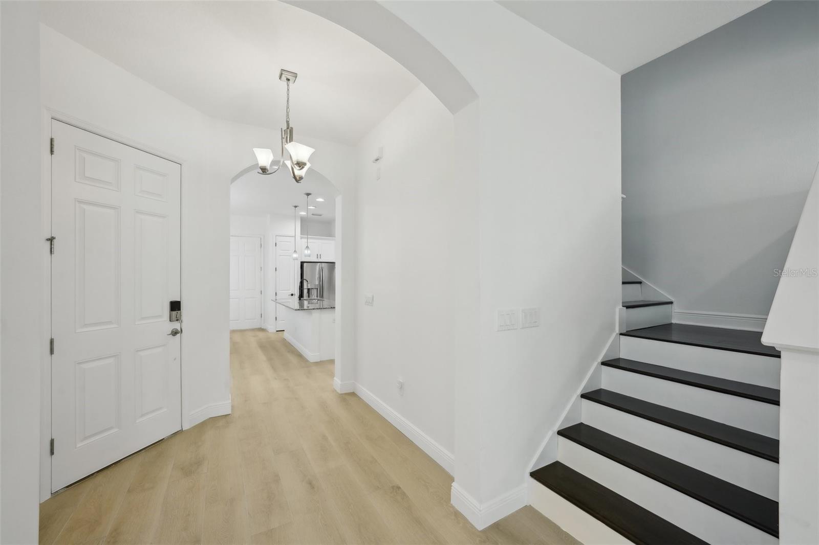 307 S ARRAWANA AVENUE 100