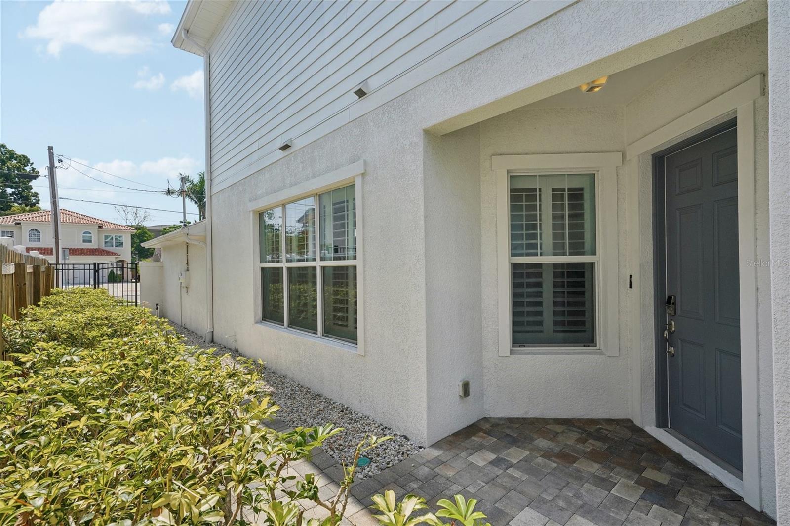 307 S ARRAWANA AVENUE 100