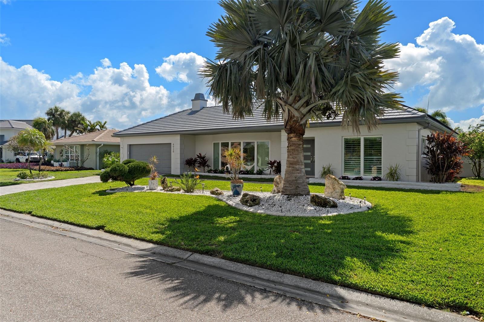 BAYWAY ISLES - Residential