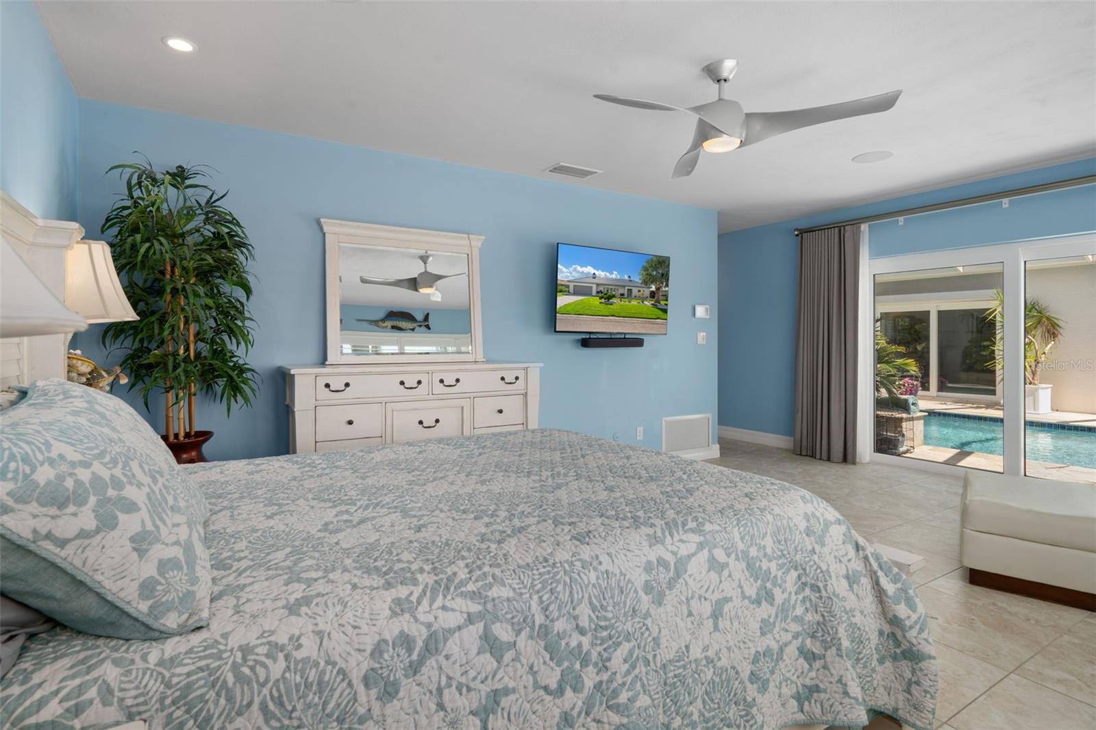 BAYWAY ISLES - Residential