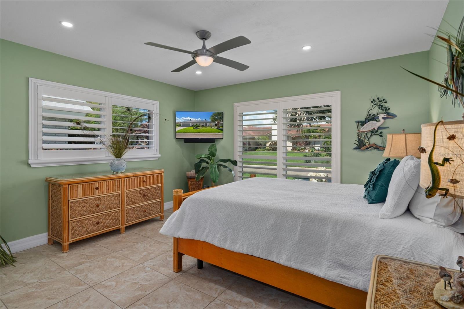 BAYWAY ISLES - Residential