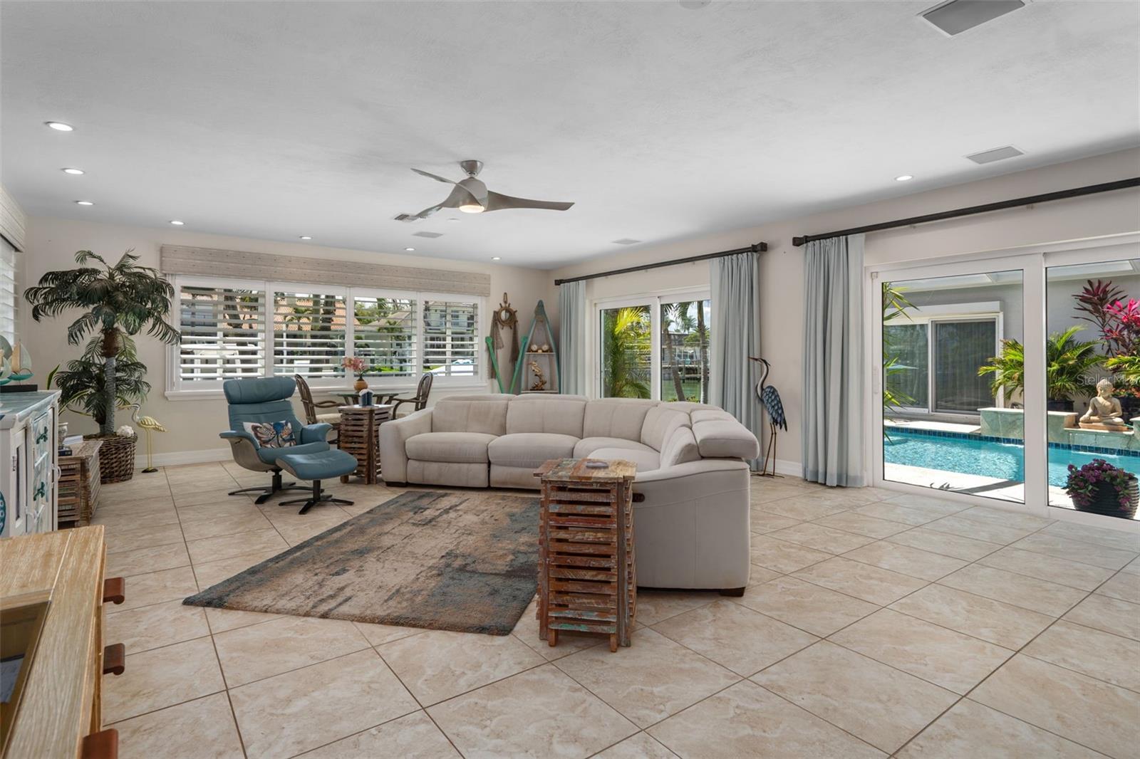 BAYWAY ISLES - Residential