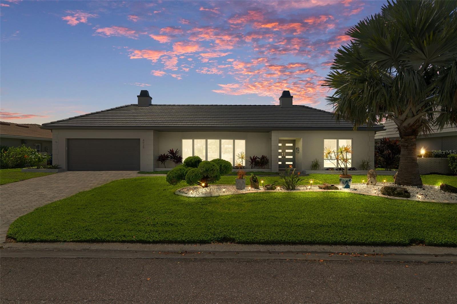 BAYWAY ISLES - Residential