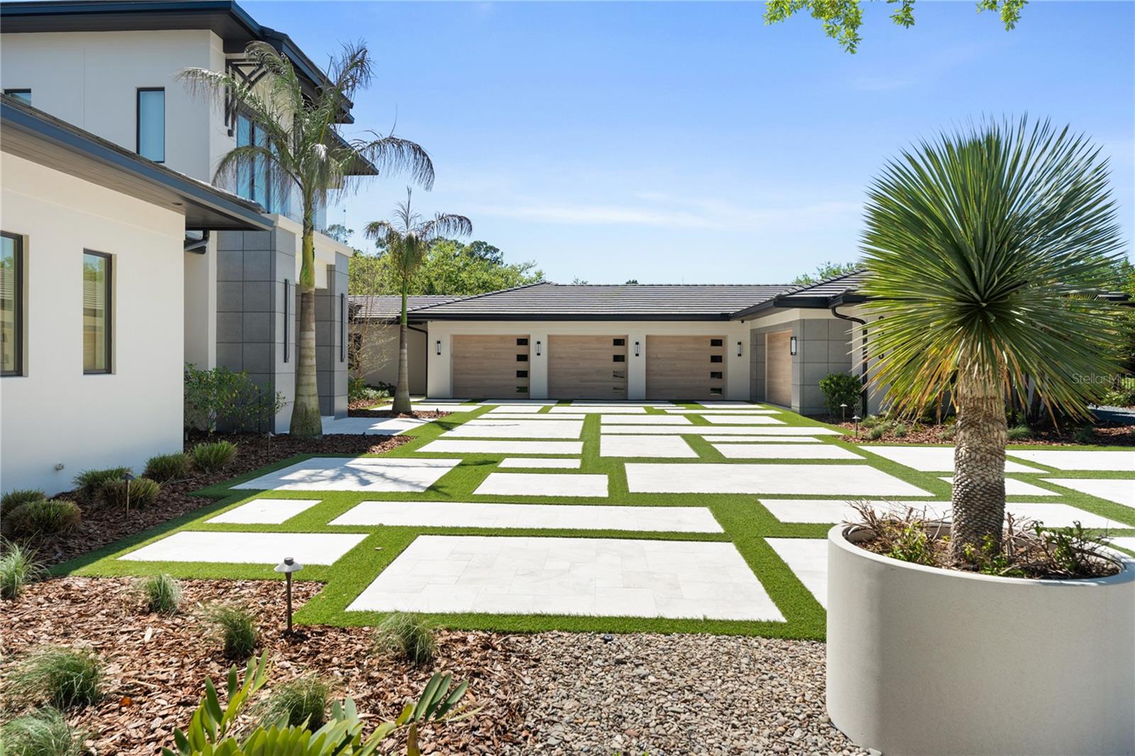 8506 LAKE NONA SHORE DR