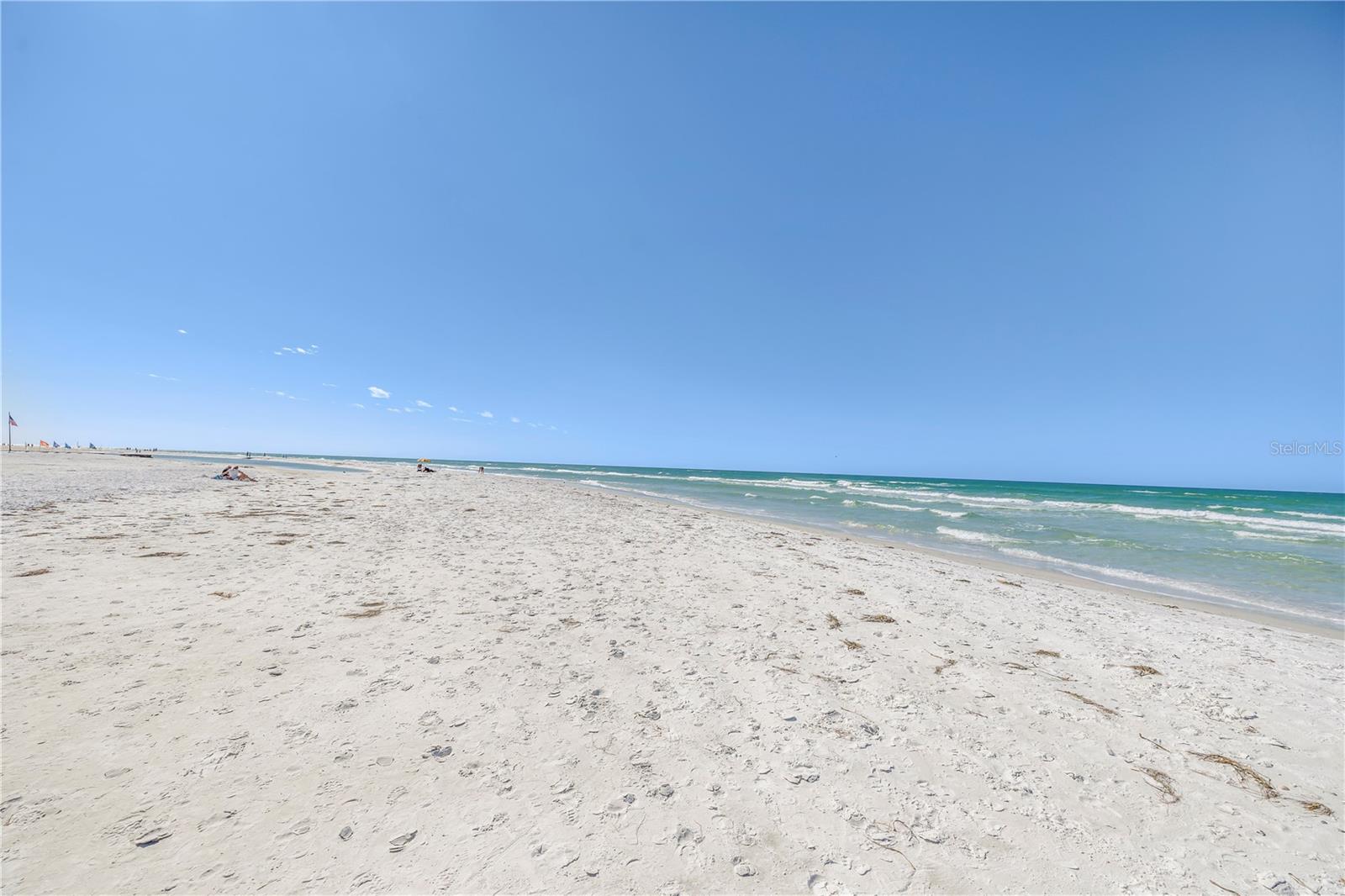 WHISPERING SANDS SEC 5 - Residential Lease