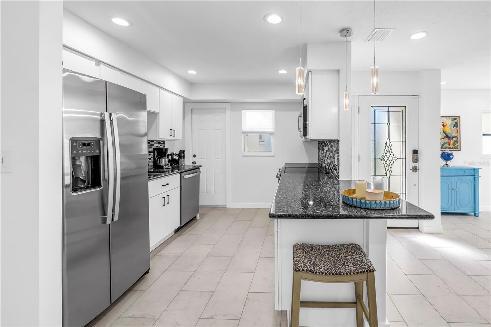 WHISPERING SANDS SEC 5 - Residential Lease