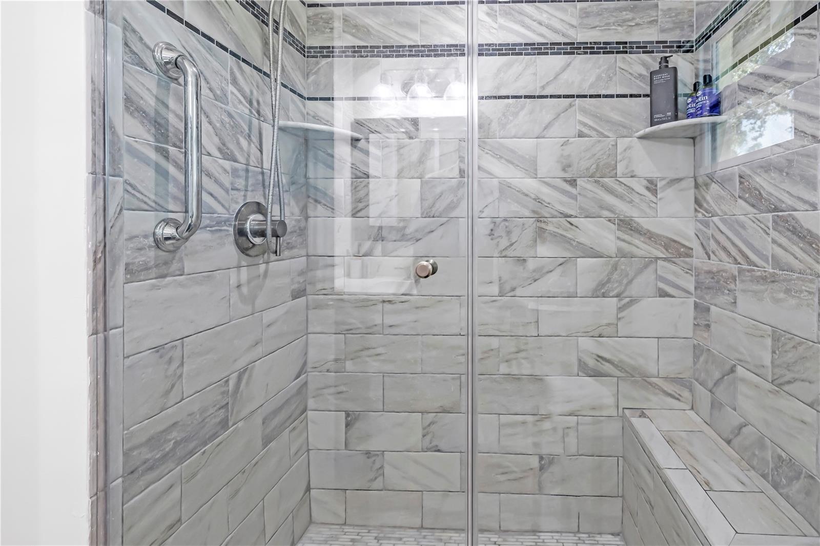 WHISPERING SANDS SEC 5 - Residential Lease