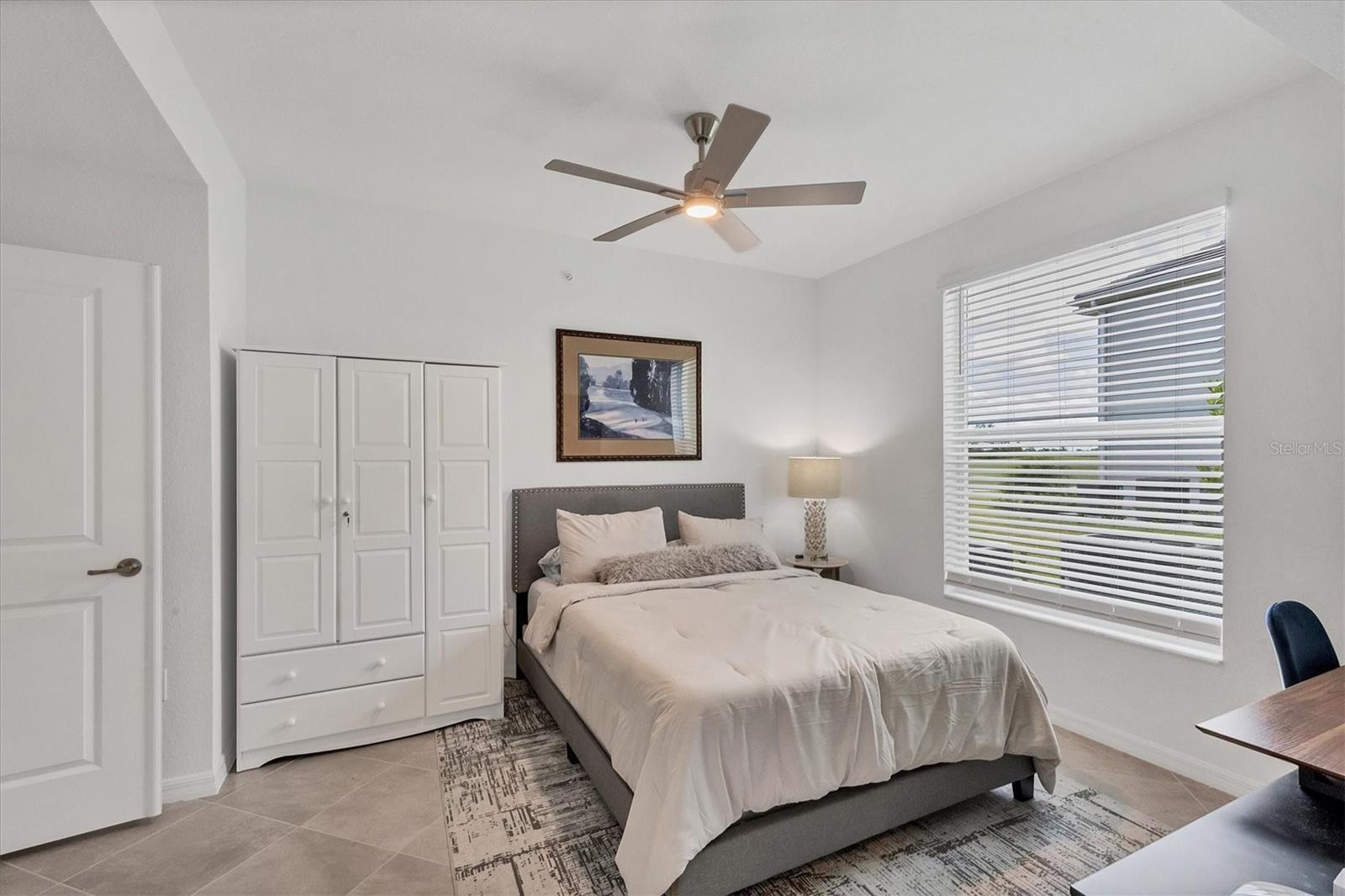 WELLEN PARK GOLF & COUNTRY CLUB - Residential Lease