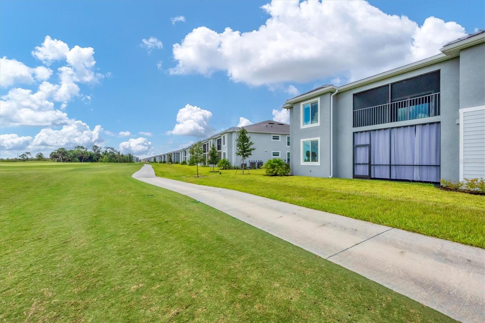 WELLEN PARK GOLF & COUNTRY CLUB - Residential Lease