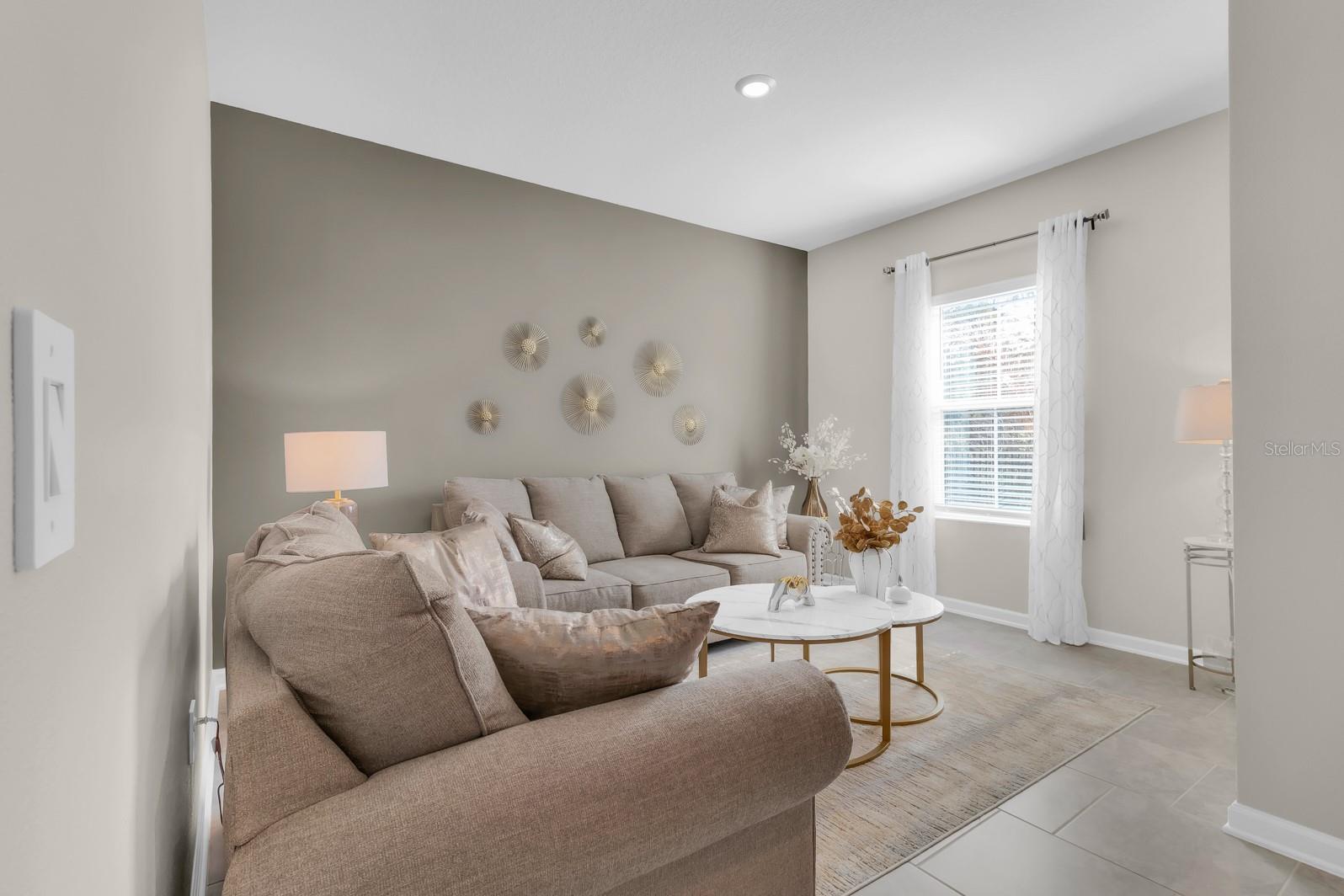 PINE GLEN PH 4 - Residential