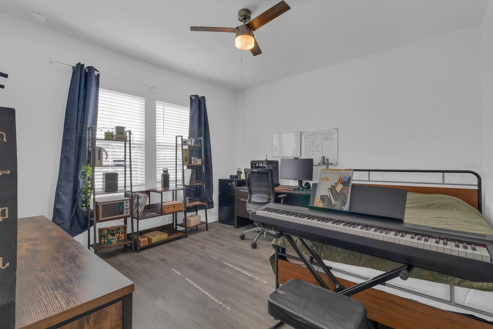 PINE GLEN PH 4 - Residential