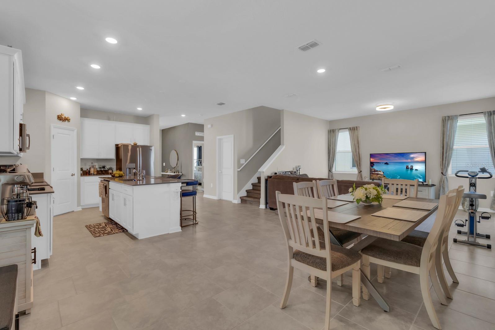 PINE GLEN PH 4 - Residential