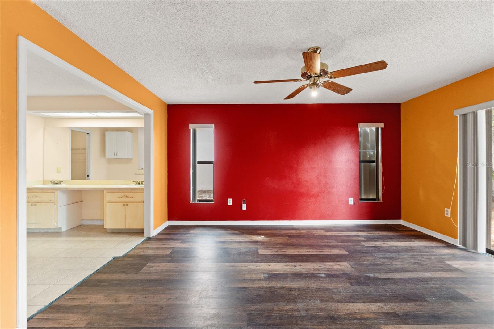 SPRING HILL - Residential