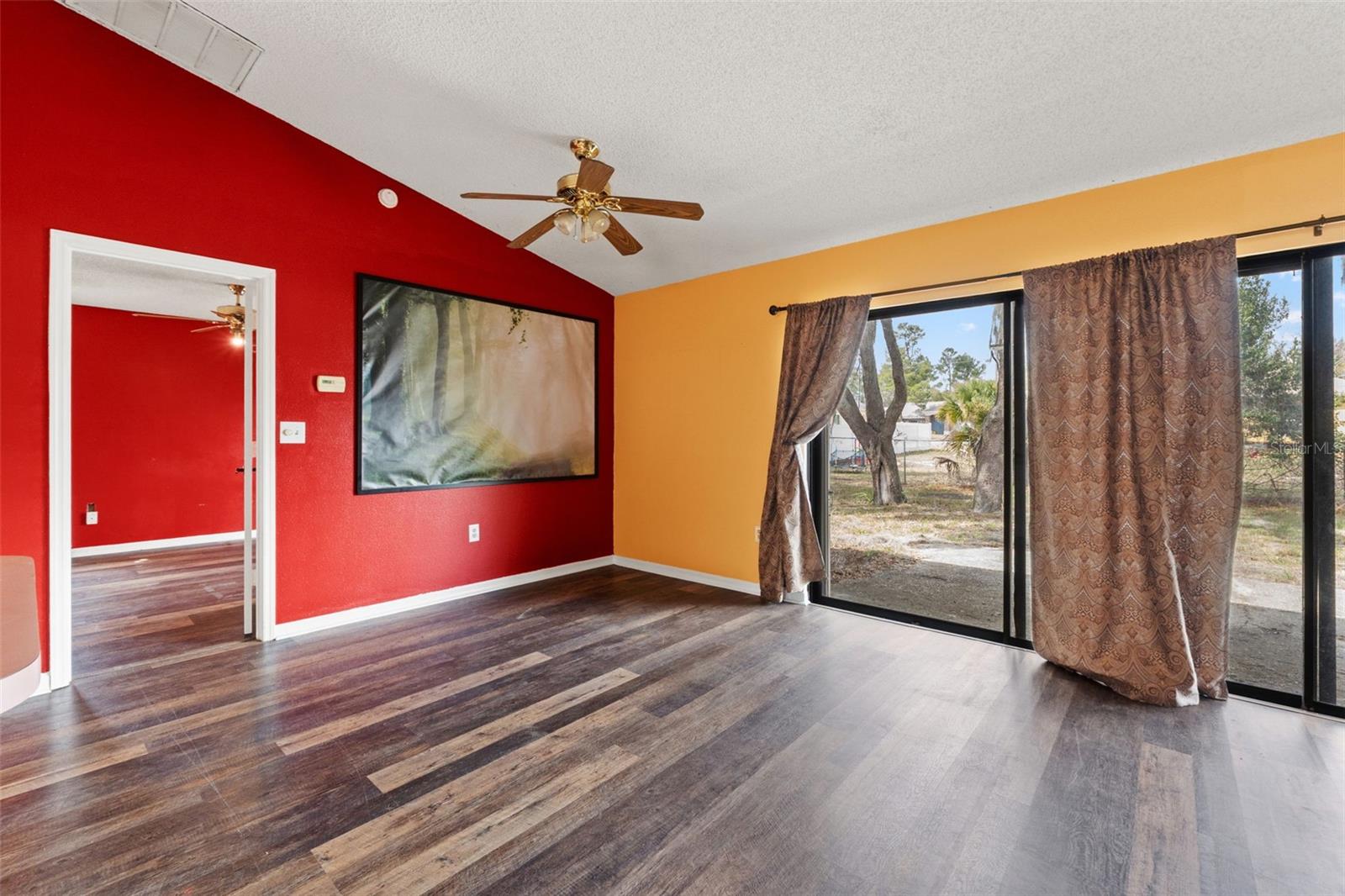 SPRING HILL - Residential