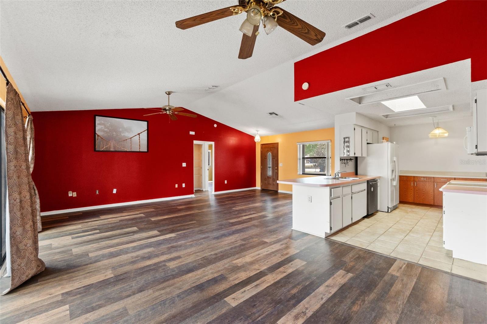 SPRING HILL - Residential