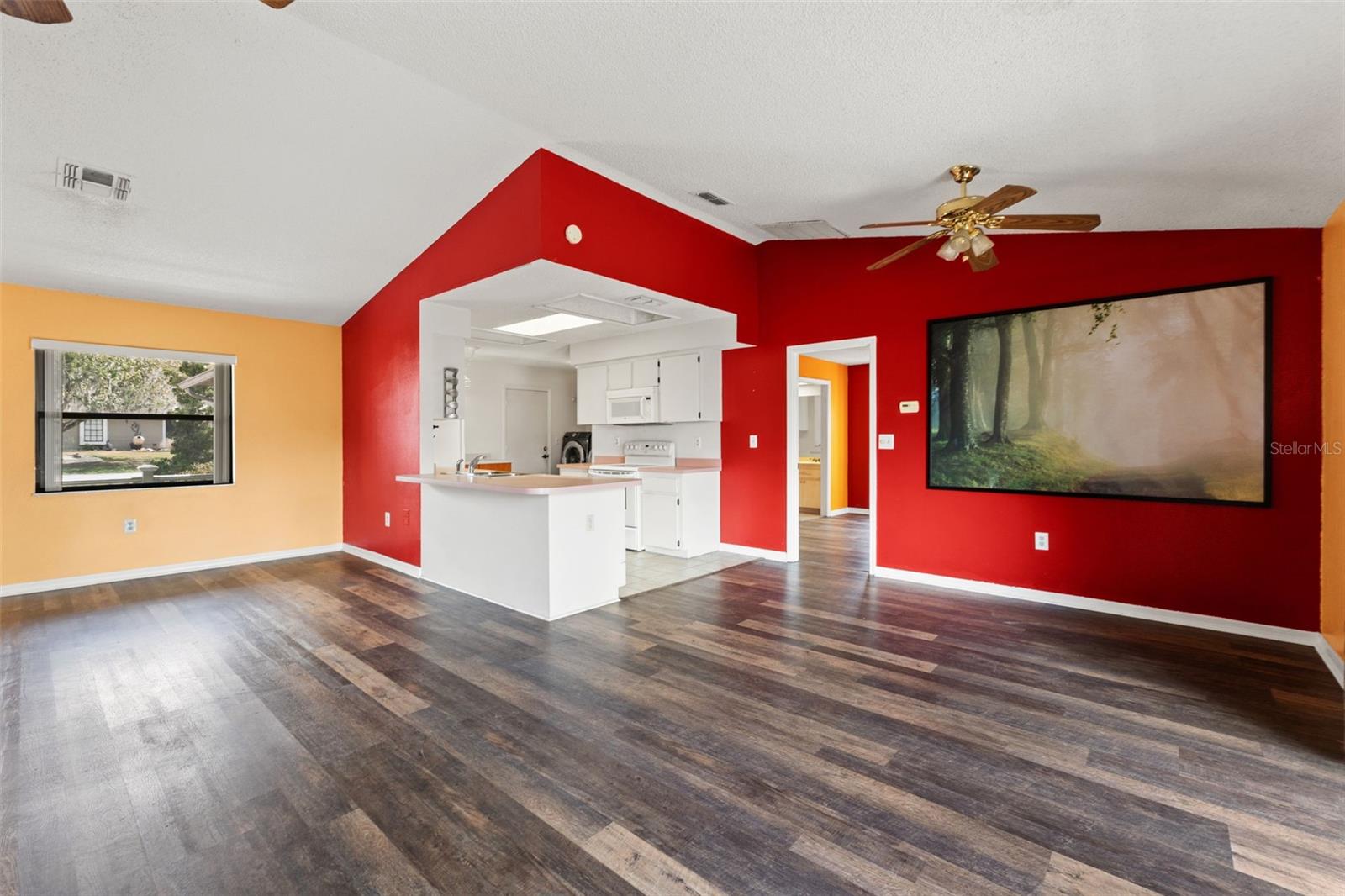 SPRING HILL - Residential