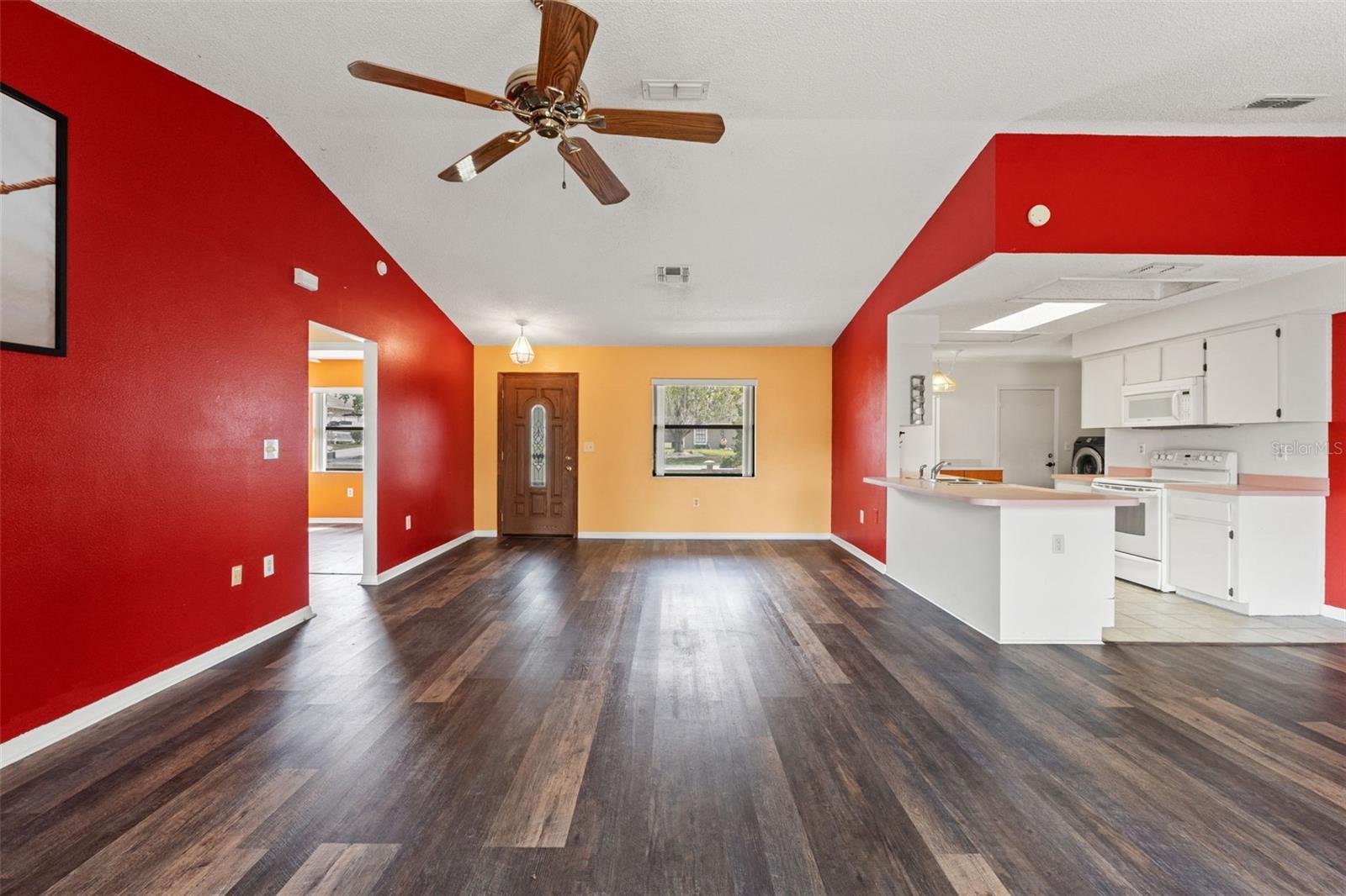 SPRING HILL - Residential