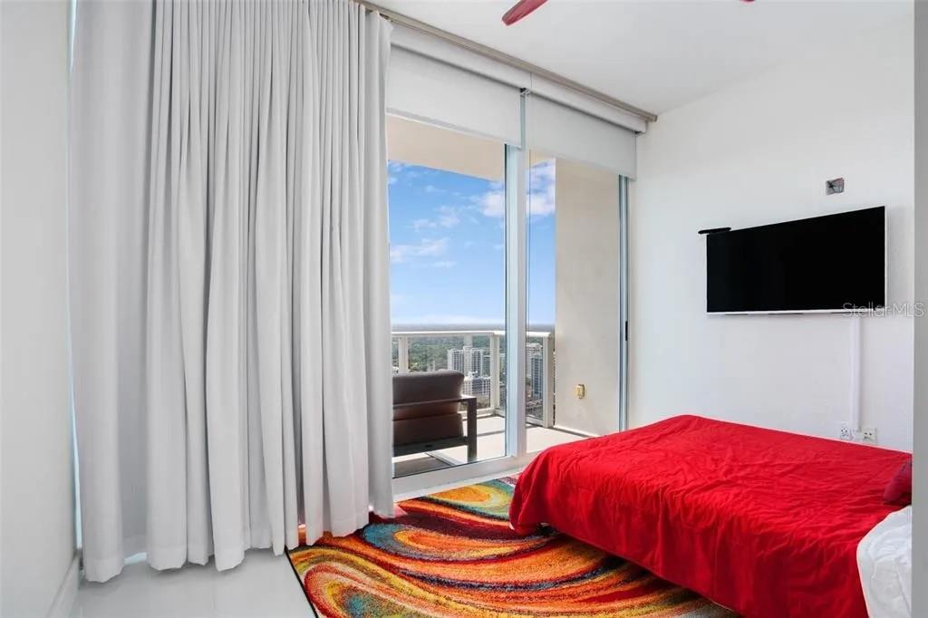 VUE/LK EOLA - Residential Lease