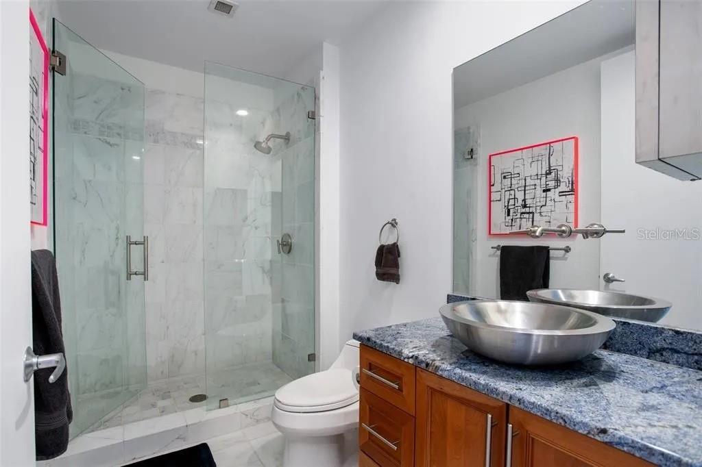 VUE/LK EOLA - Residential Lease