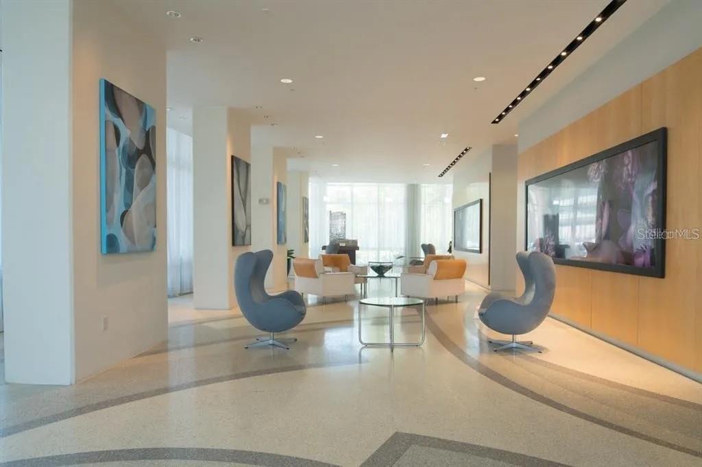 VUE/LK EOLA - Residential Lease