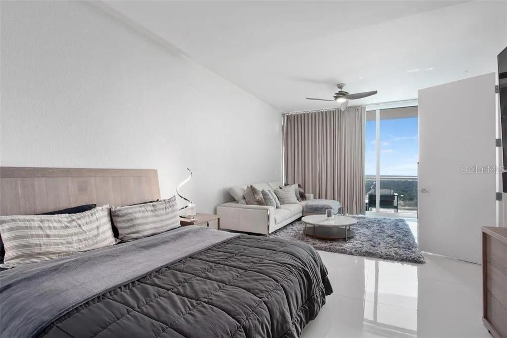 VUE/LK EOLA - Residential Lease