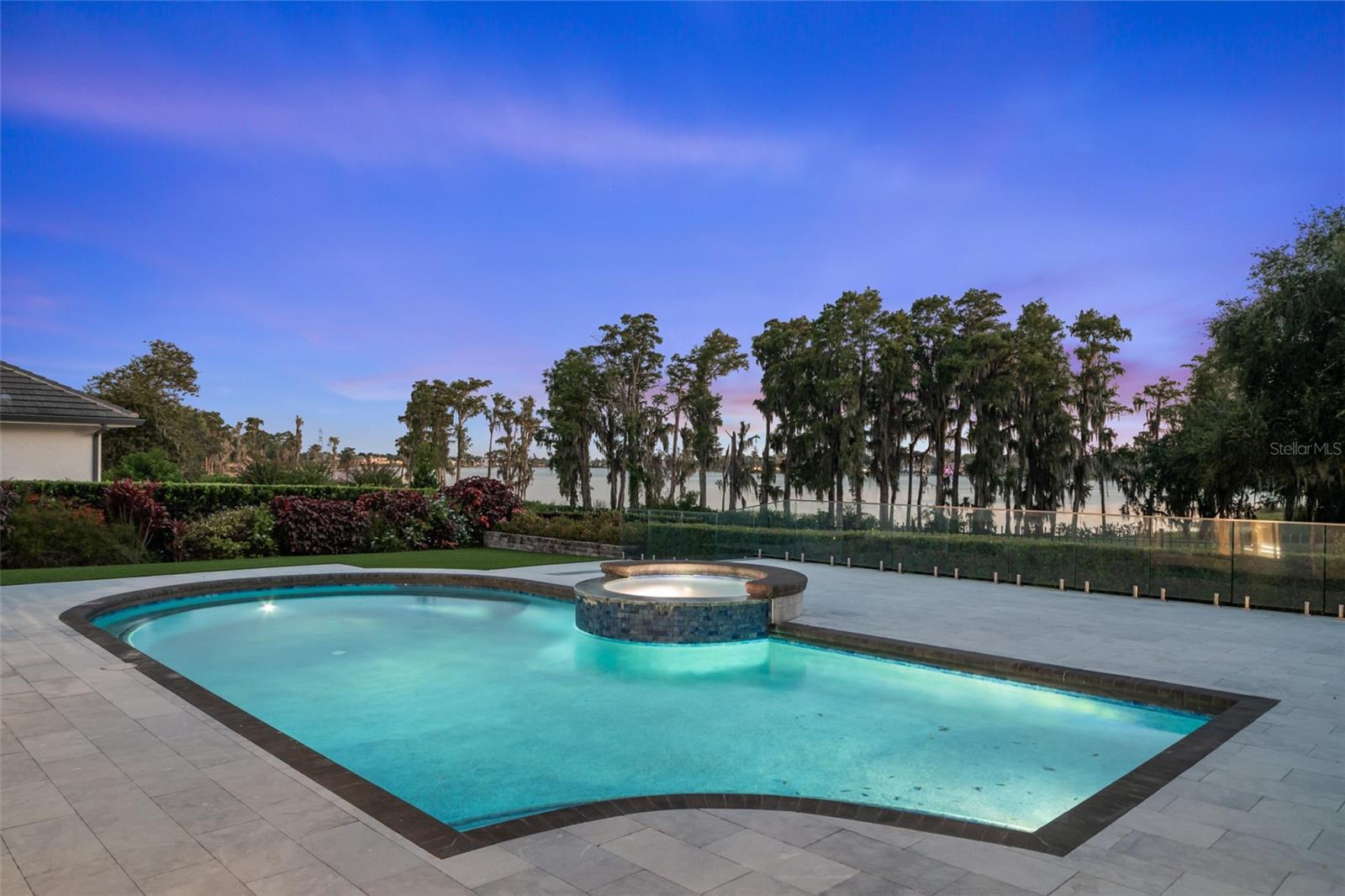 ISLEWORTH - Residential