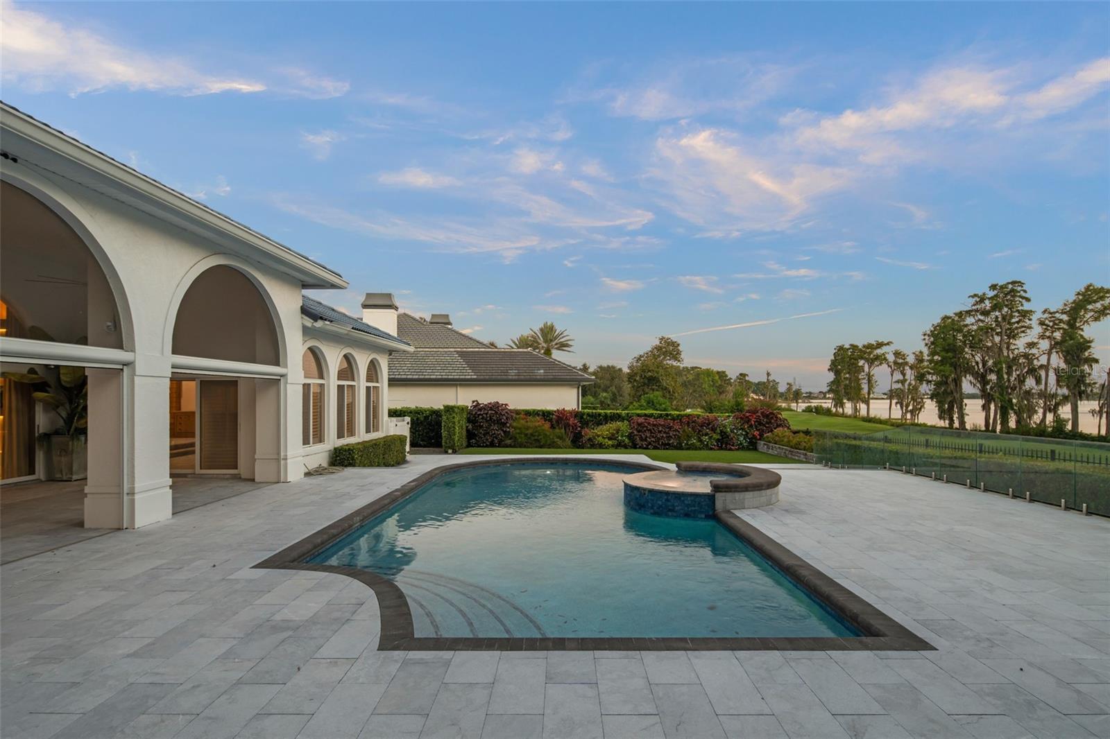 ISLEWORTH - Residential