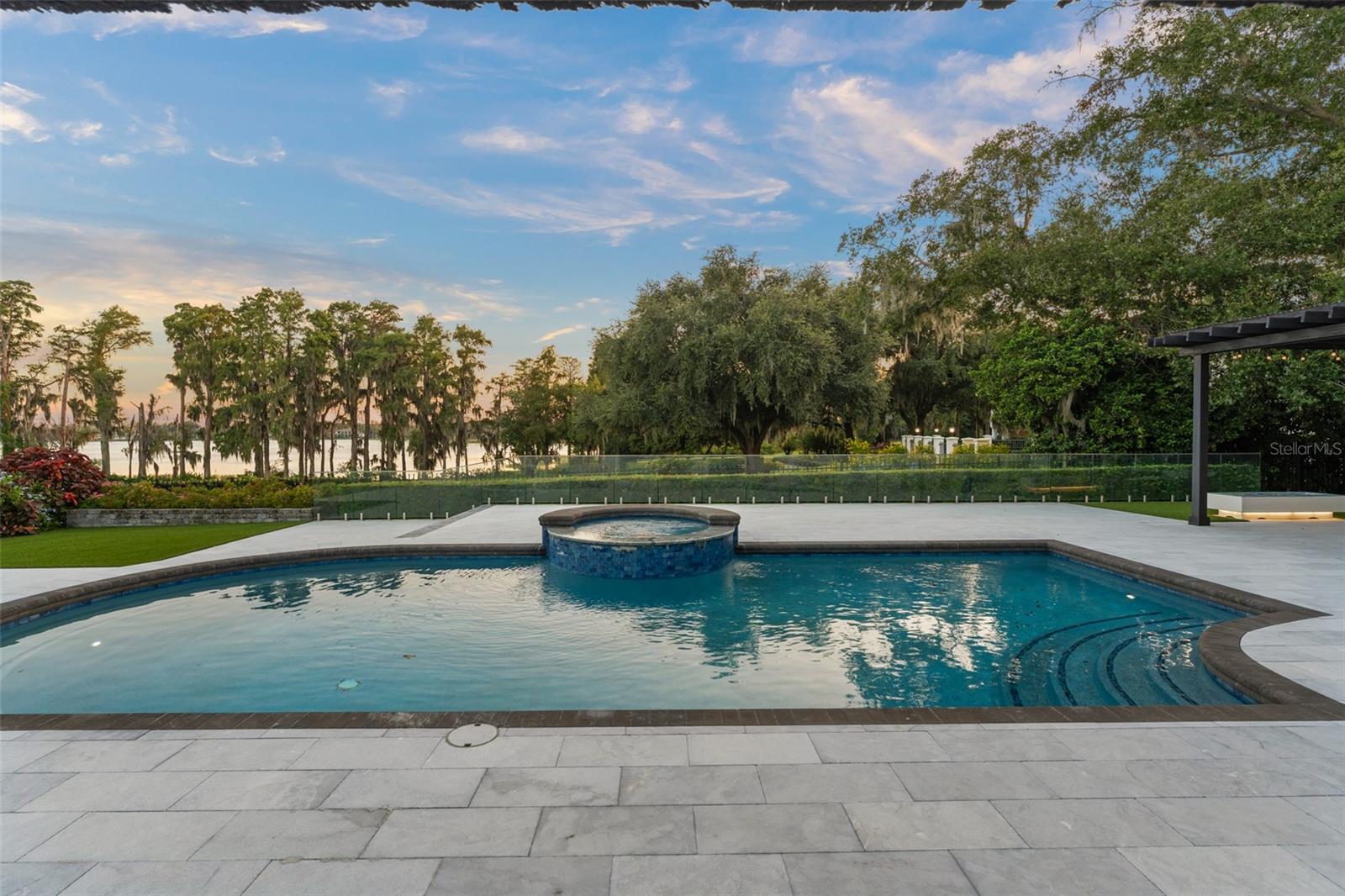 ISLEWORTH - Residential