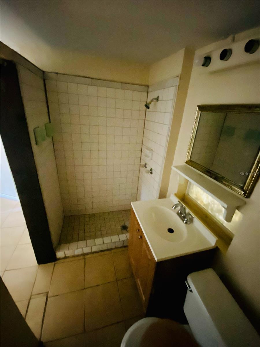 RIVERBEND MANOR - Residential