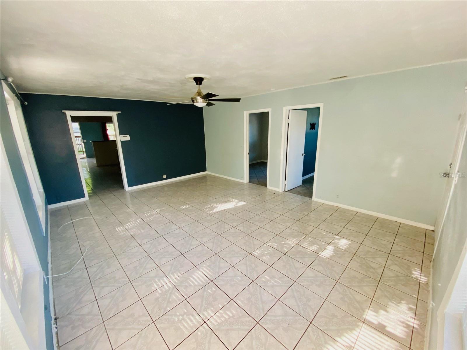 RIVERBEND MANOR - Residential