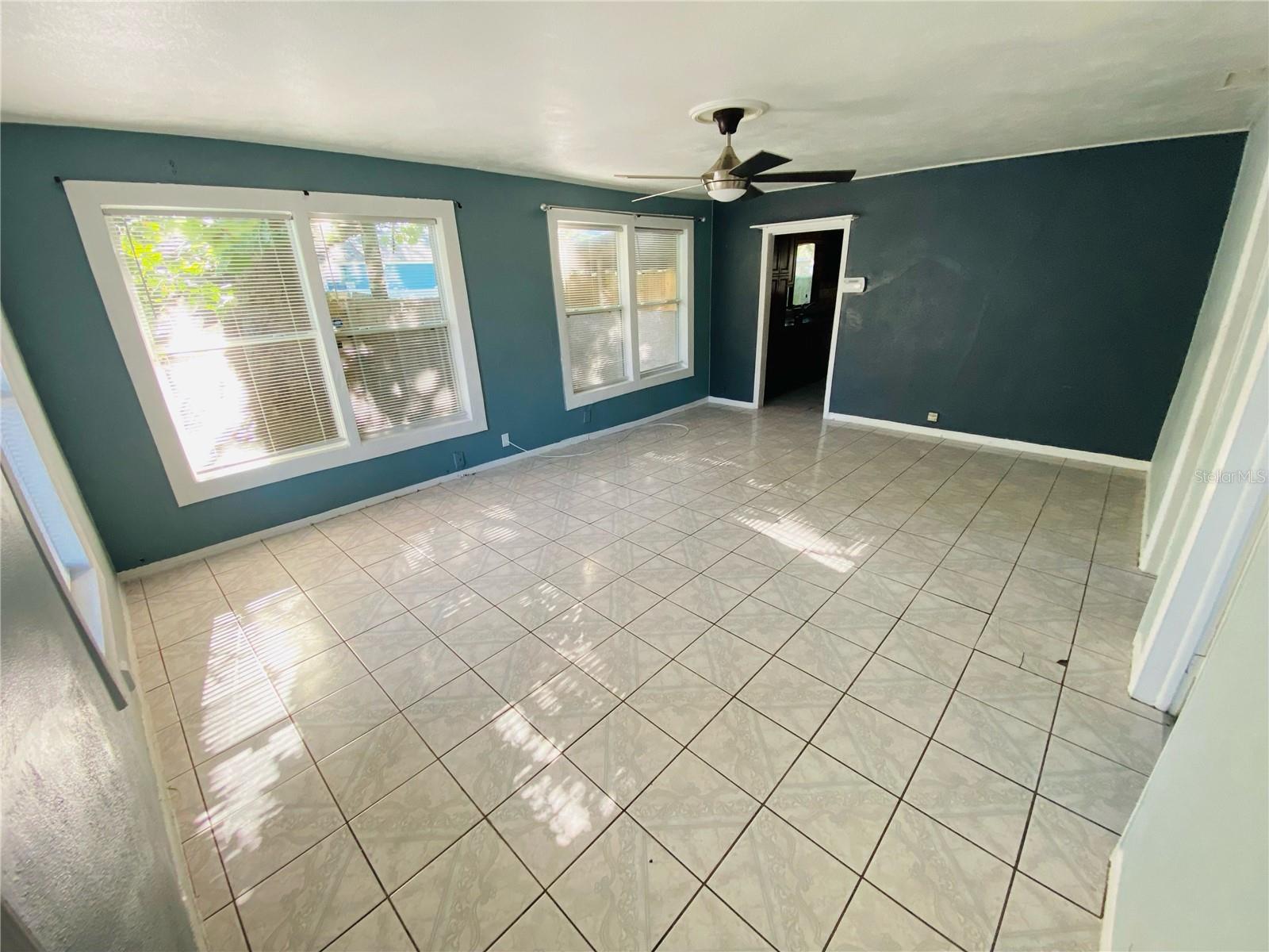 RIVERBEND MANOR - Residential