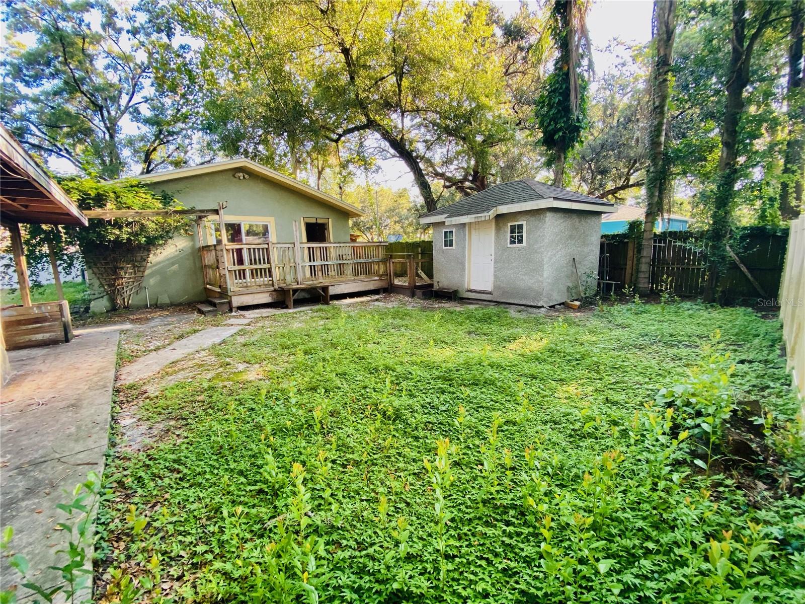 RIVERBEND MANOR - Residential