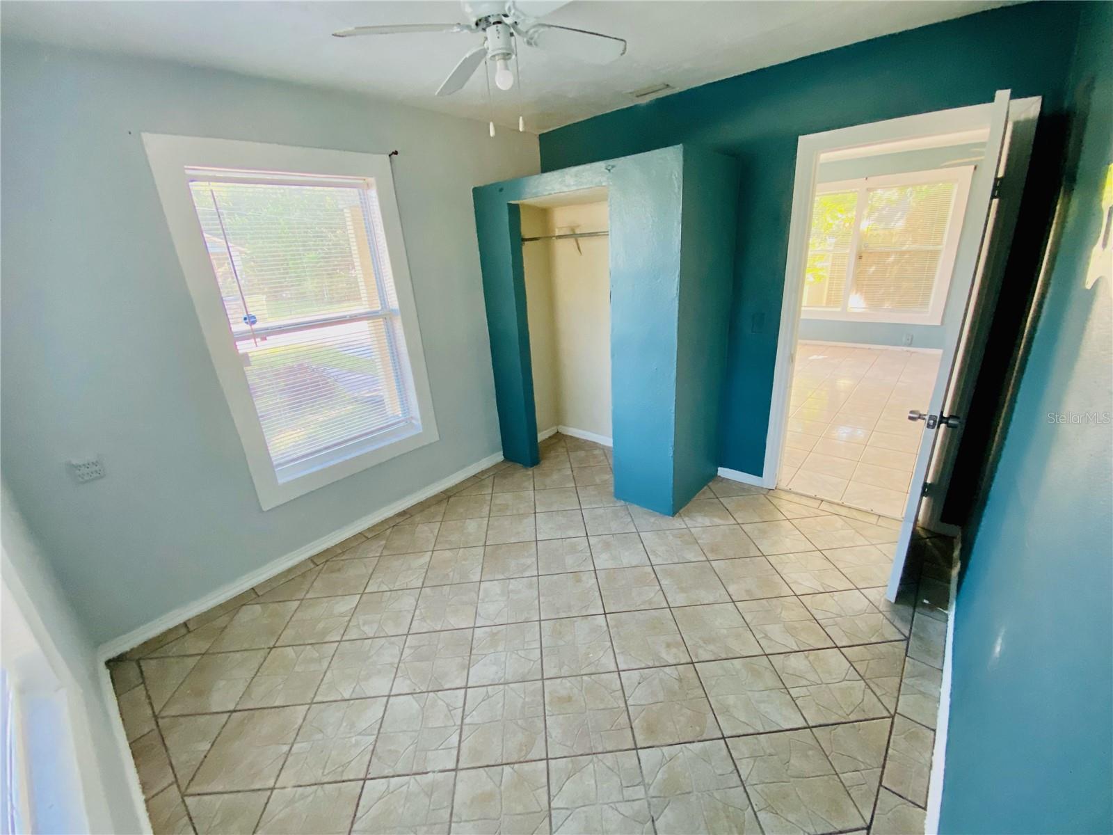 RIVERBEND MANOR - Residential