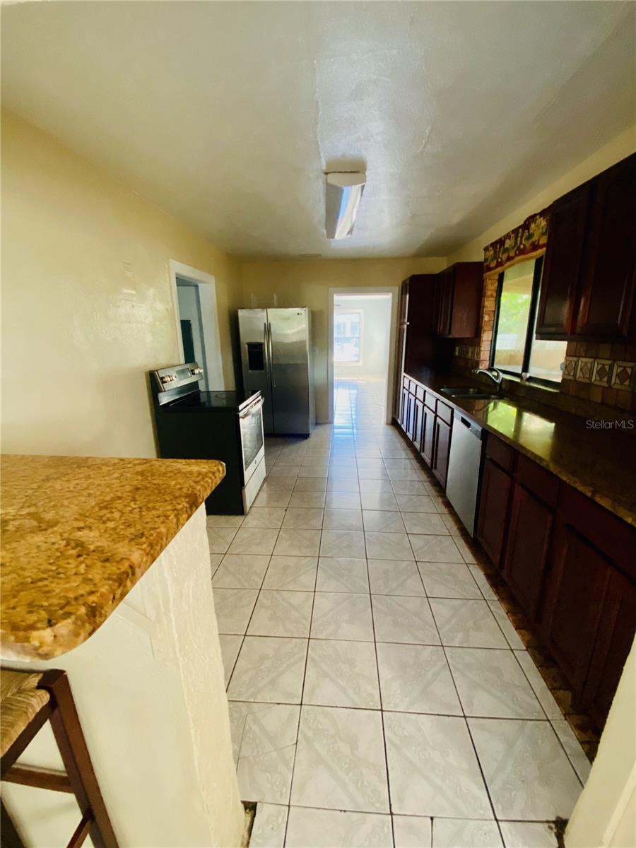 RIVERBEND MANOR - Residential