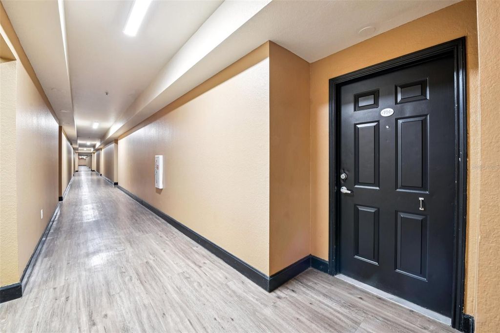 Photo of 911 N Orange Avenue #101, Orlando, FL 32801 (MLS # O6394187)