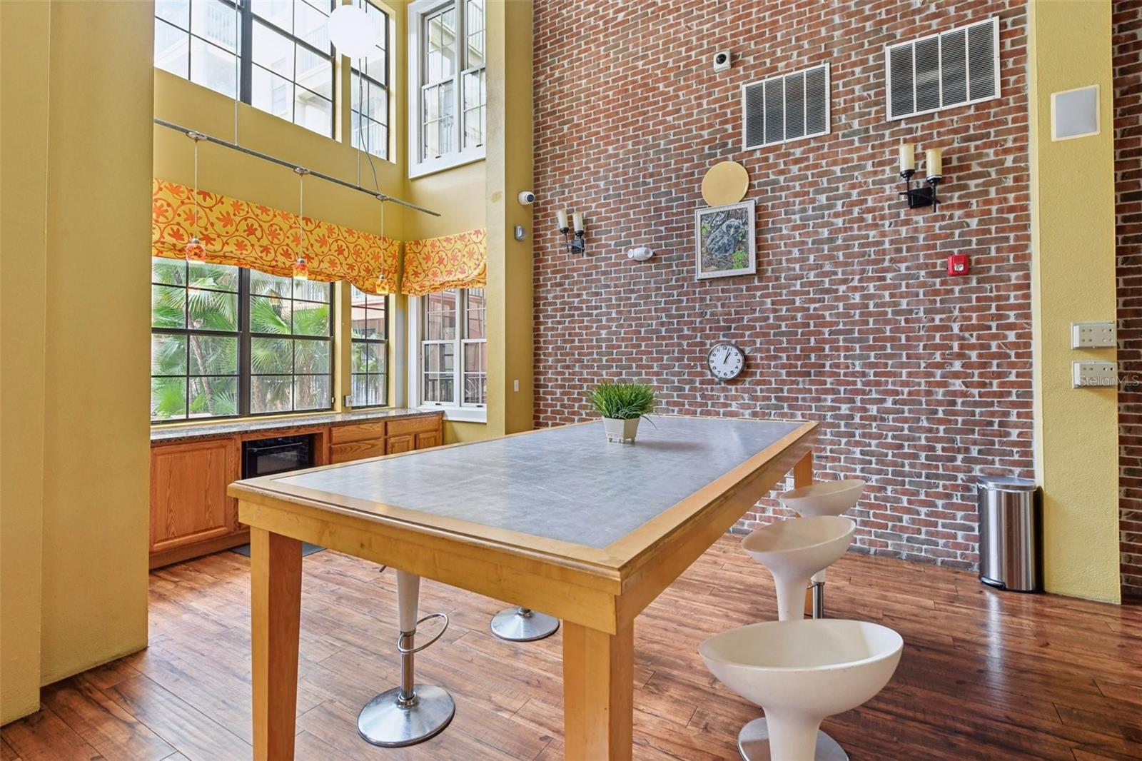 UPTOWN PLACE CONDO - Residential