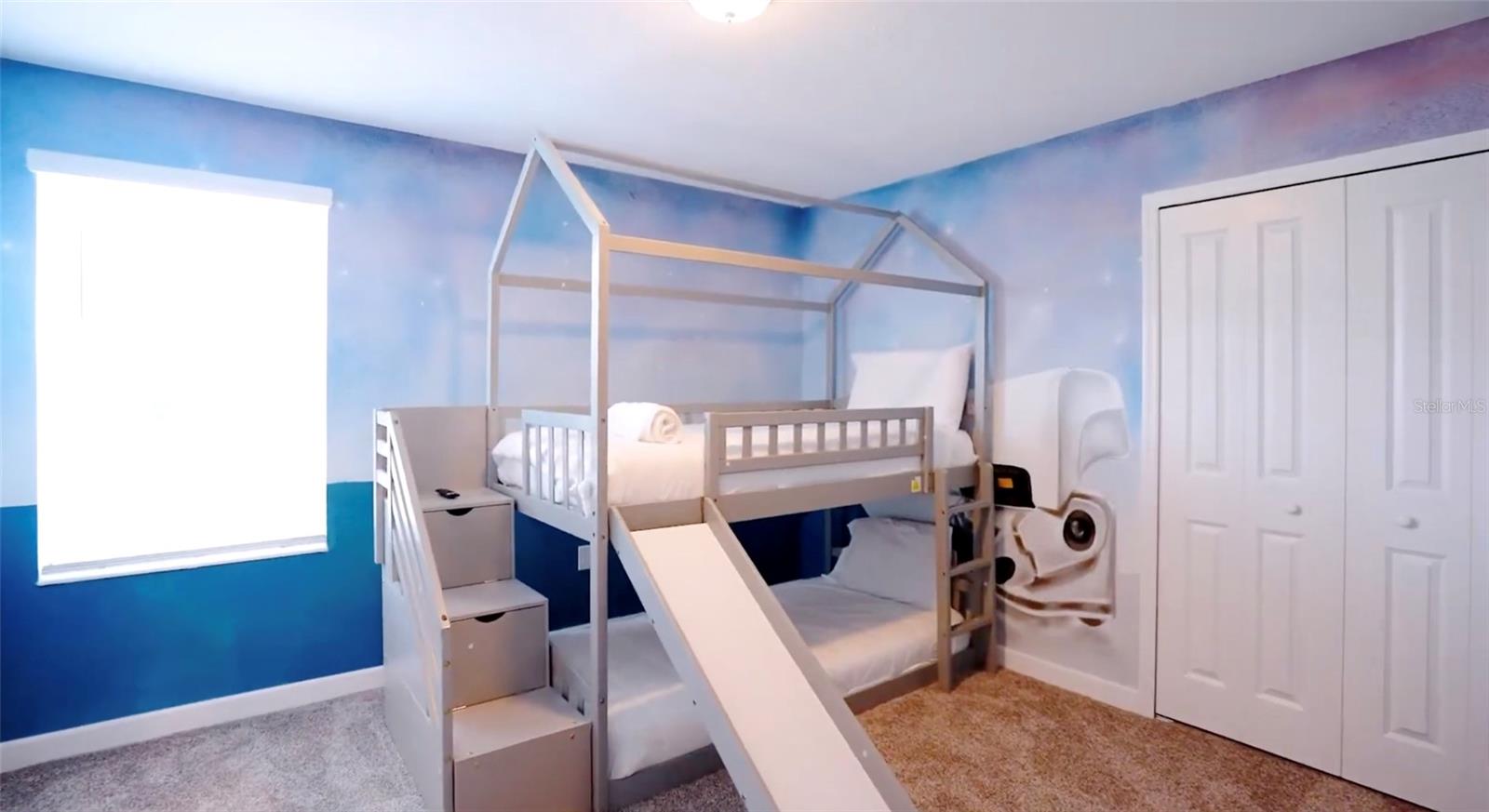 STOREY LAKE III - Residential