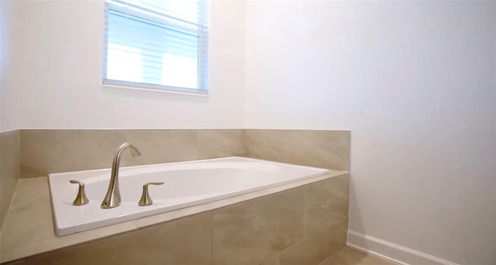 STOREY LAKE III - Residential