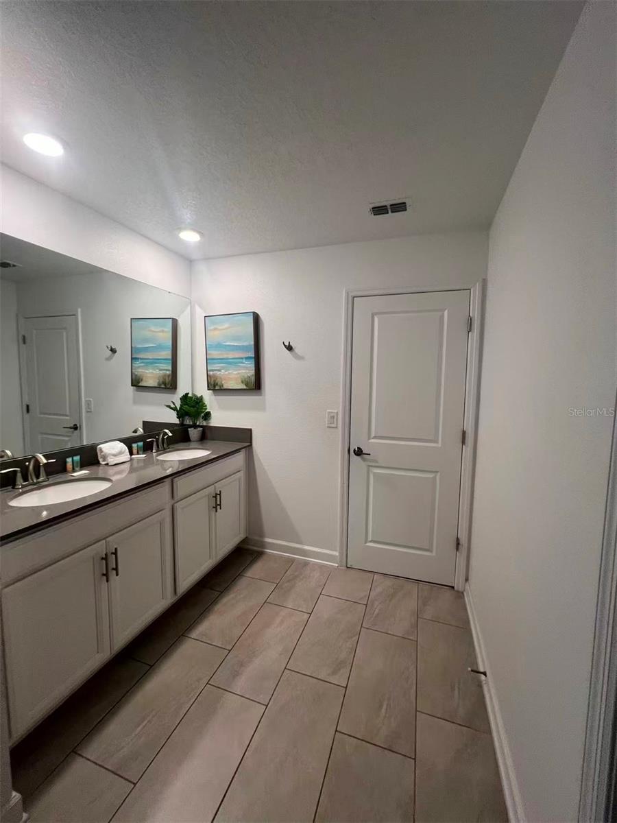 STOREY LAKE III - Residential